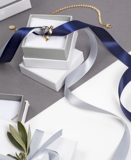 Shoulder Boxes That Stay Square & Feel Premium